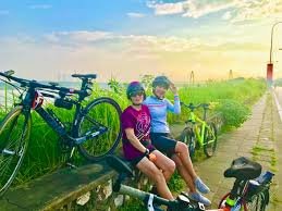 Hanoi Cycling Day Tour Chem Tay Tuu Dong Ngac